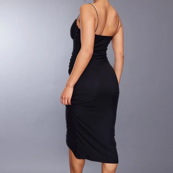Pretty little thing - black mesh ruched cups Croset strappy midi dress - Picture 5 of 7